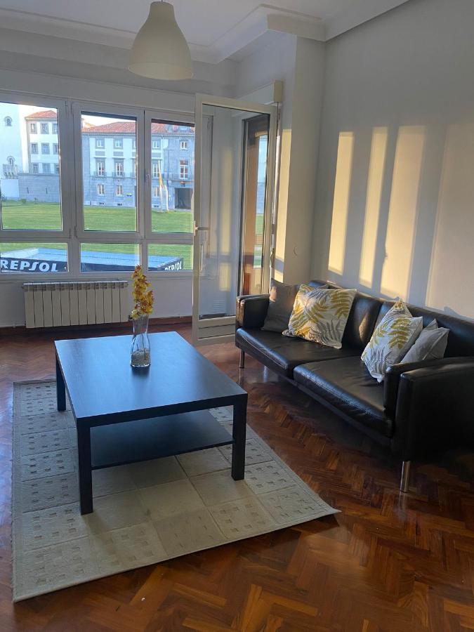Apartamento Buenavista En Овиедо Екстериор снимка