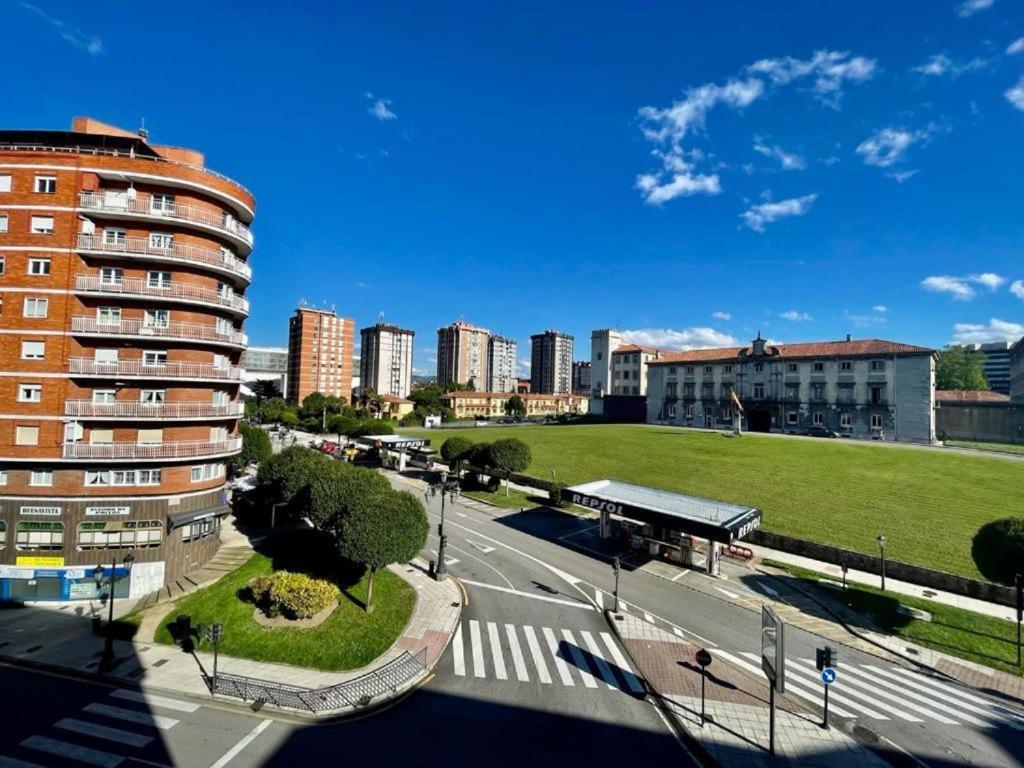 Apartamento Buenavista En Овиедо Екстериор снимка